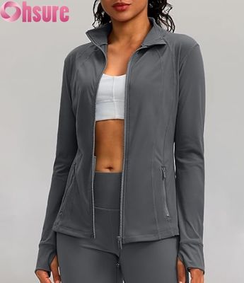 Logotipo personalizado chaqueta deportiva femenina con zip para entrenamiento con capucha ligera chaqueta deportiva para mujeres