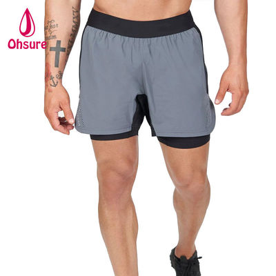 OEM Logotipo personalizado Color sólido Hombres Verano Respiratorio Correa de tira cintura 2 en 1 calzoncillos deportivos