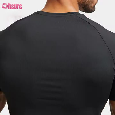 Polyester personalizado Spandex Ligero Slim Fit Raglan Manga Entrenamiento muscular rápido Top Gimnasio camiseta para hombres