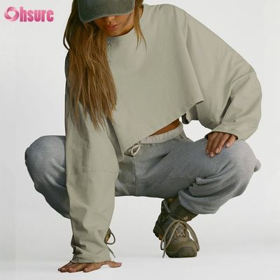 T-shirt de manga larga para mujeres de doble lado o cuello en blanco.