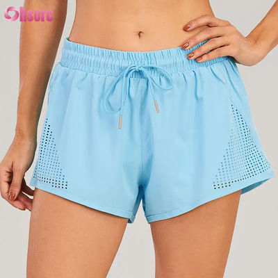 Pantalones cortos deportivos de entrenamiento para mujer al por mayor, transpirables, con corte láser, para correr, con bolsillo lateral con cremallera para calentamiento, patrón sólido
