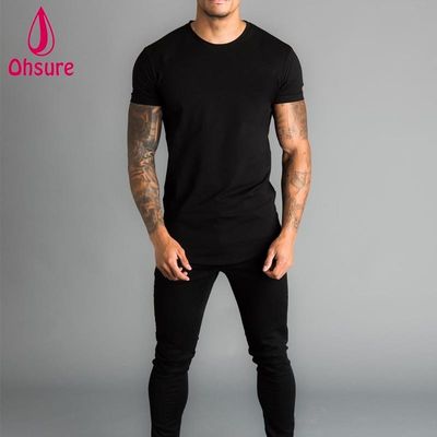 Diseño T-shirts deportivos masculinos al por mayor Custom New Athletic Manga corta Gimnasio Corriendo en blanco Impresión Casual Patrón de punto T-shirts en blanco